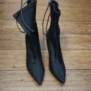 💥VS Black boots NWOT💥